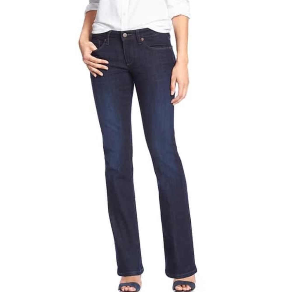 Banana Republic • Dark Wash Boot Cut Jean